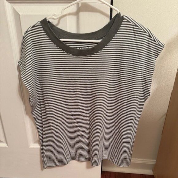 LOFT OLIVE GREEN/IVORY STRIPED SHIRT CASUAL SIZE MEDIUM - Picture 1 of 1